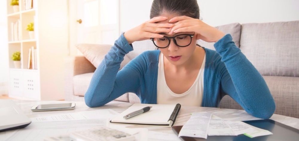 Cómo afrontar el estrés financiero cuando tus ingresos son bajos debido al covid-19